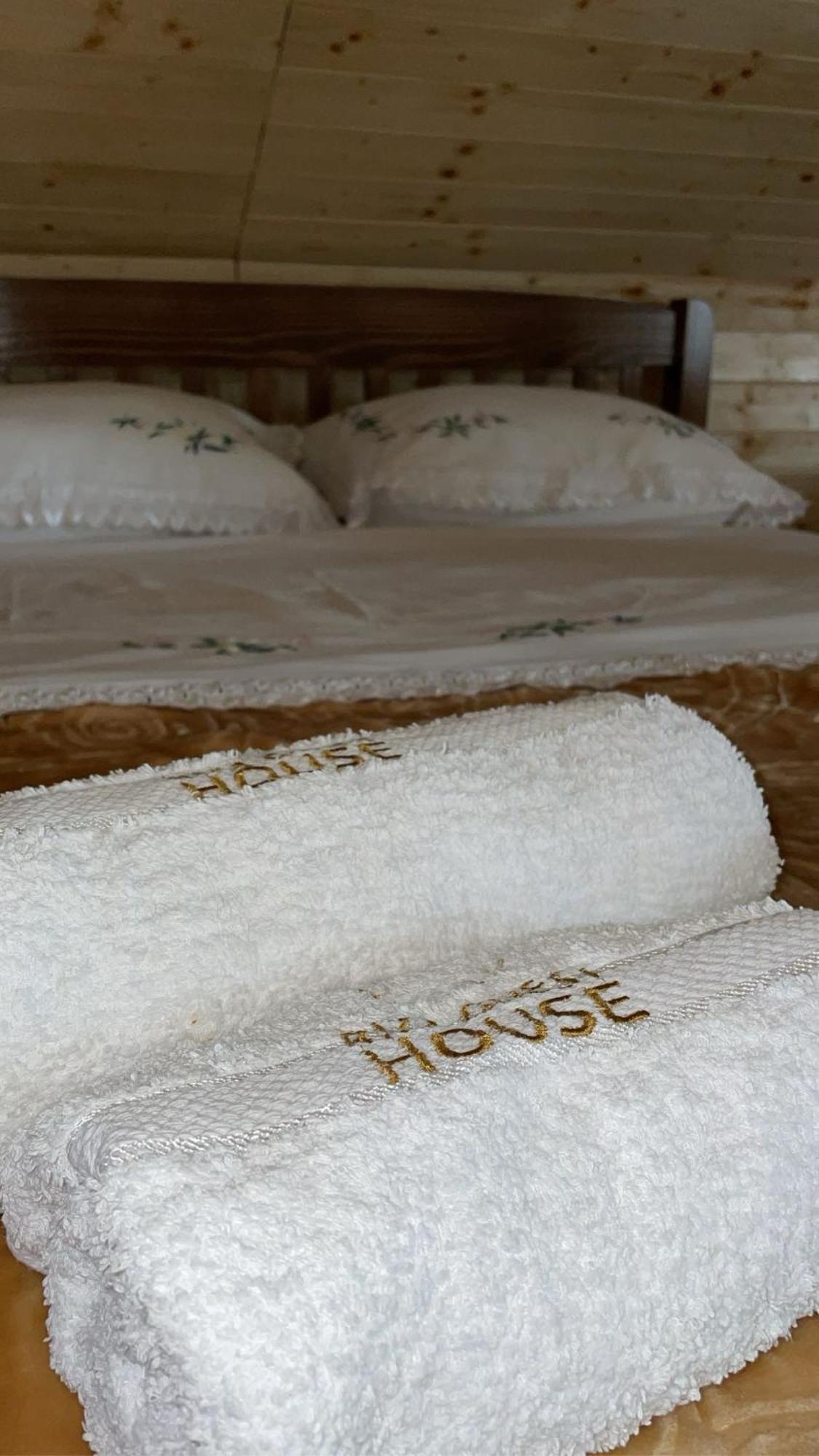 Riza Guest House Puke Ngoại thất bức ảnh